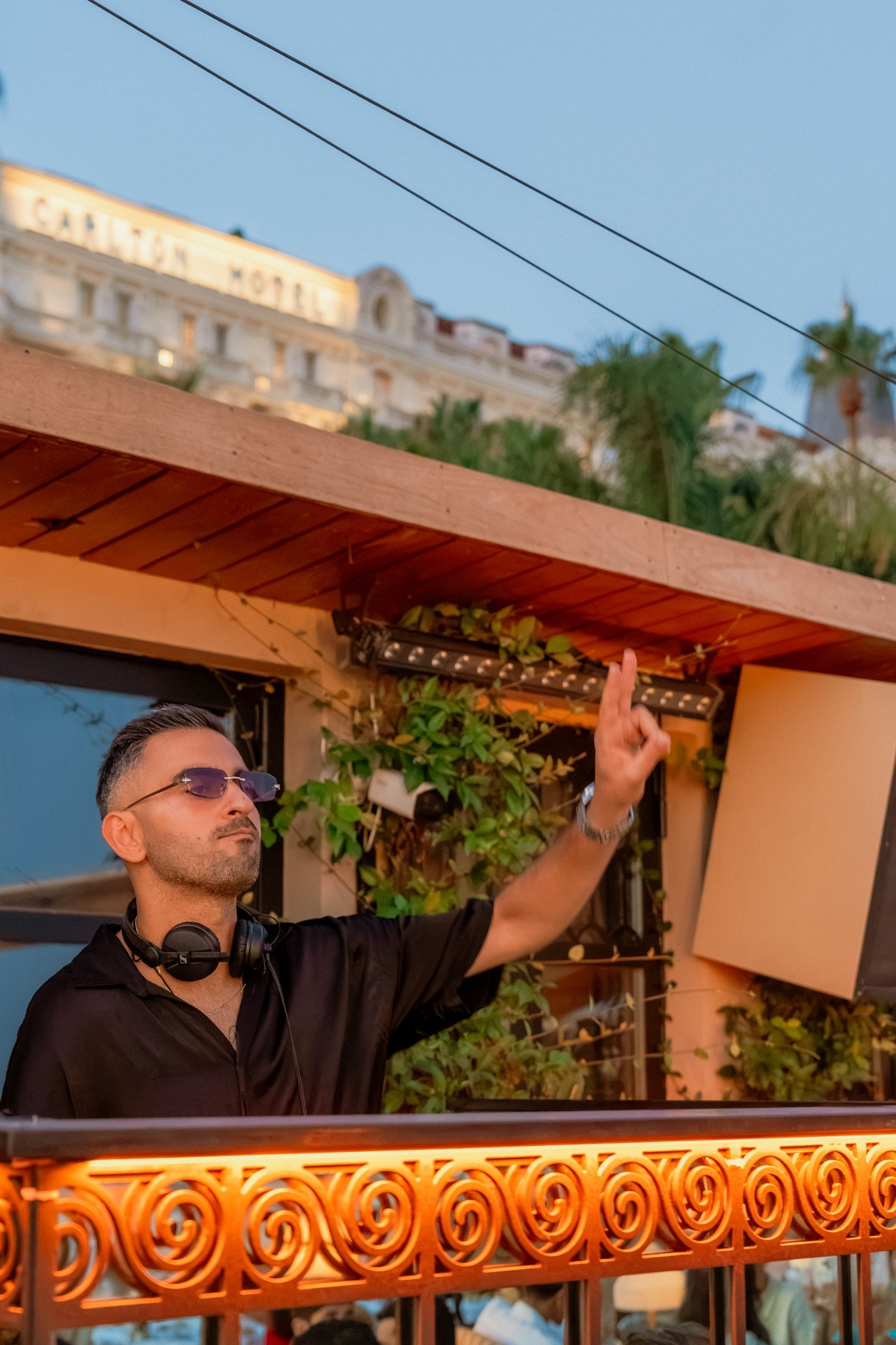 DJ performance